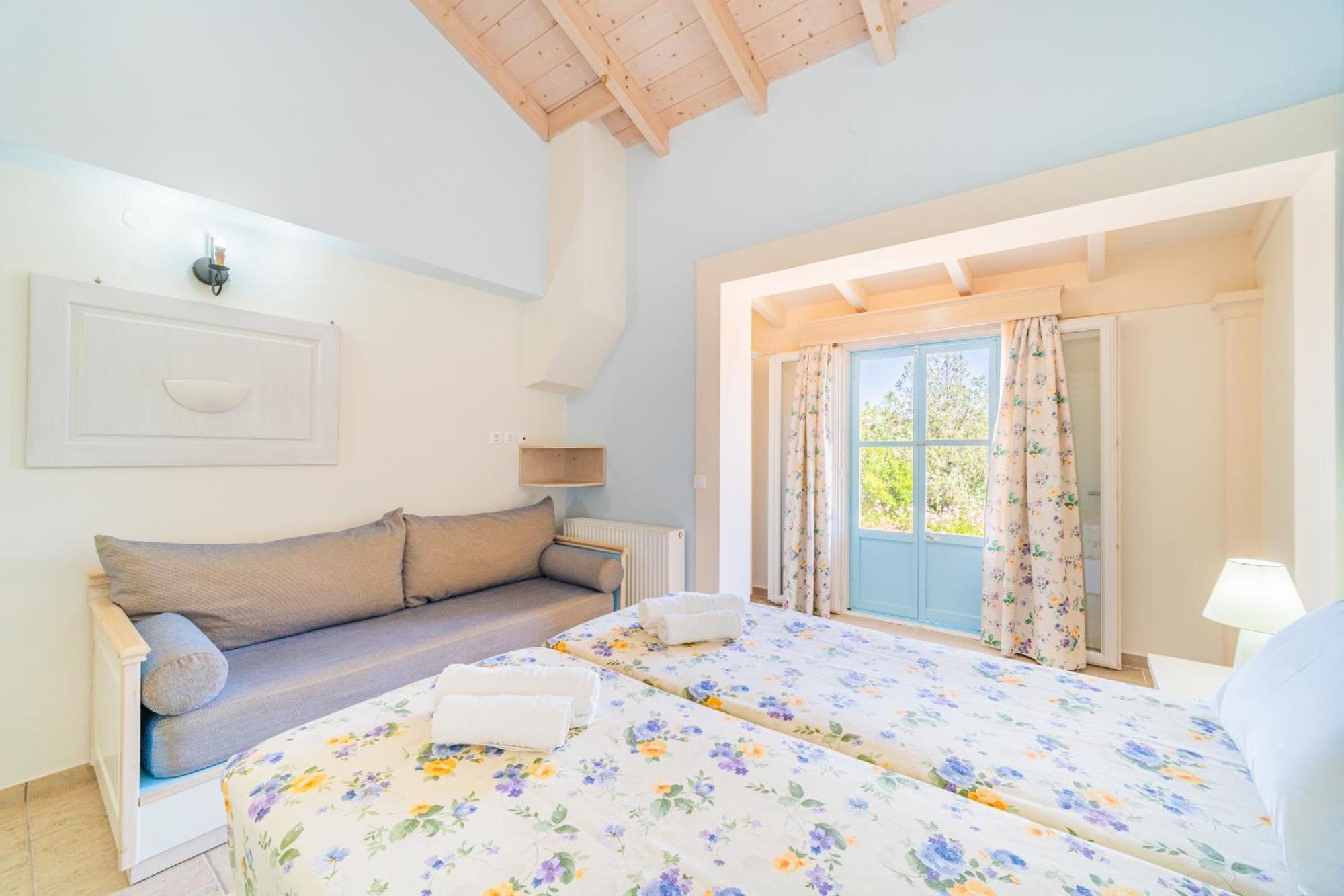 Aroggia Farm Villa Xanthatai Exterior photo